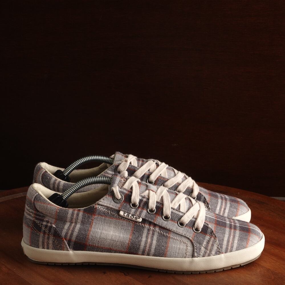 Taos Sneakers Womens SZ 8.5 Gray Plaid Star Casual Low Top Walking Flannel Shoes